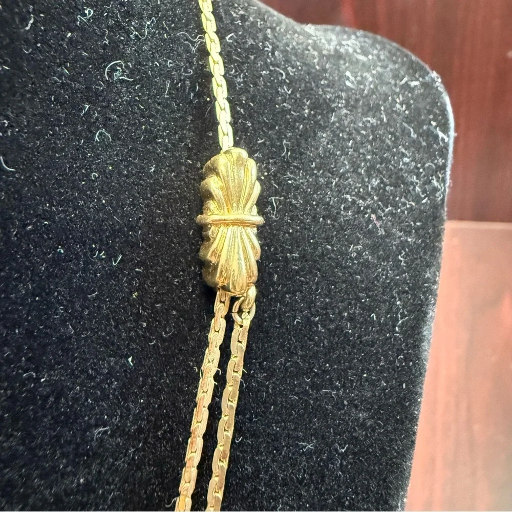 Avon Goldtone “Glimmering Slide” Classic Chain Necklace adjustable NIB 1980